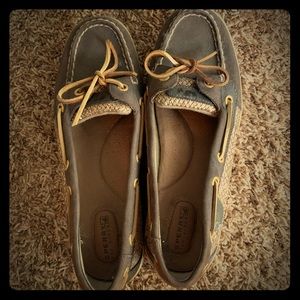 Sperry boat shoes